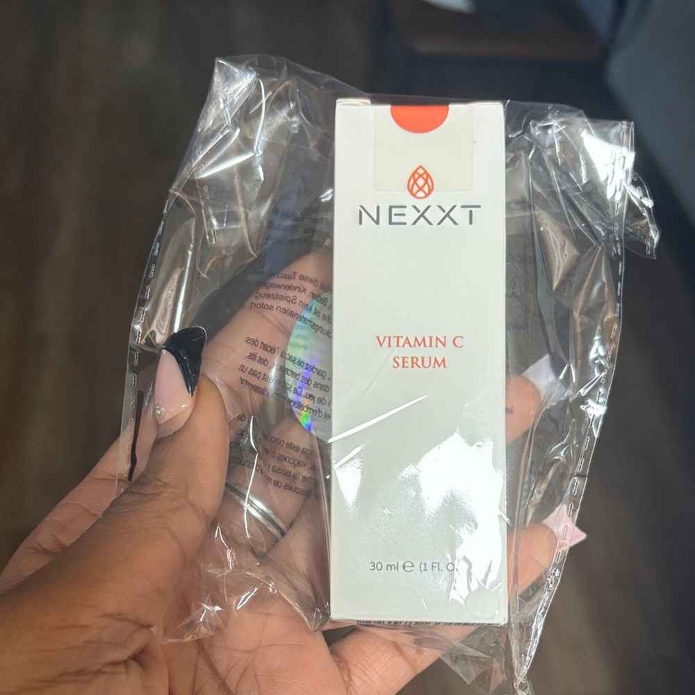 Nexxt Vitamin C Serum - White NIB